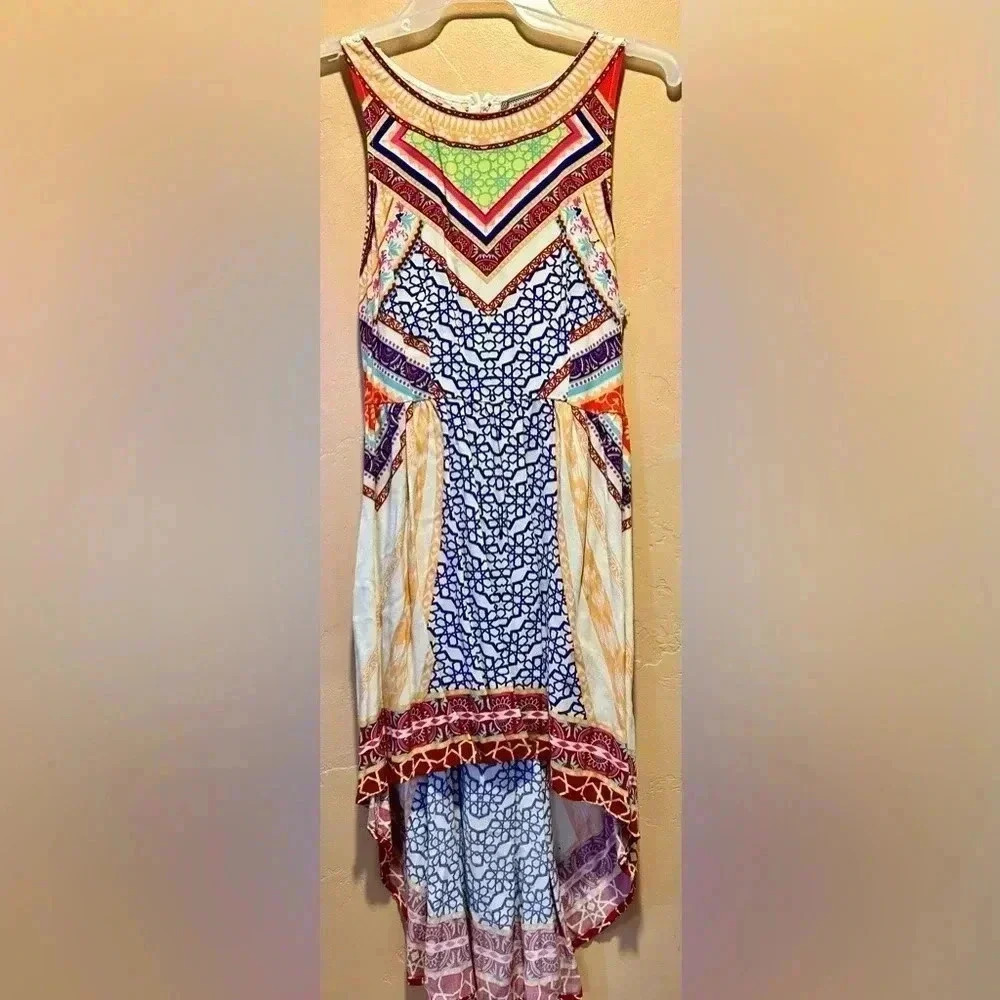 Flying Tomato Multi Print high low dress. Size S. Look like a queen💋 Like new!!